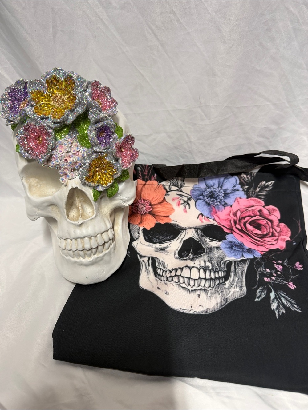 Hand Blinged Skull with Bonus Tote Bag